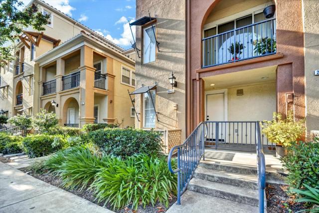 2043 Sonador Commons, San Jose CA: https://media.crmls.org/mediaz/32c468e9-a713-436d-929a-fd89b2de9fa1.jpg