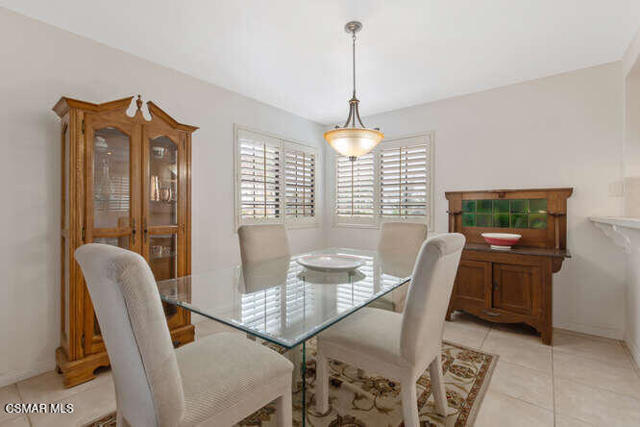 5837 Cochran Street, Simi Valley CA: https://media.crmls.org/mediaz/32c5404a-71c7-4fbc-a1df-b6700fec6ec2.jpg