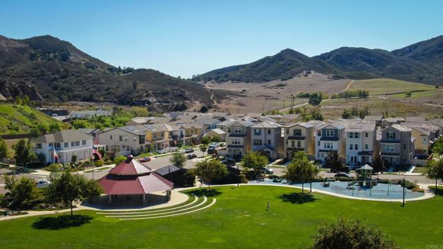 2953 Fledgling Drive, Escondido CA: https://media.crmls.org/mediaz/32c59304-475e-49b3-a16b-258c1fb79b33.jpg