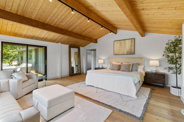 522 Summit Drive, Redwood City CA: https://media.crmls.org/mediaz/32c66704-97e7-4c62-b906-02ae8c586eeb.jpg