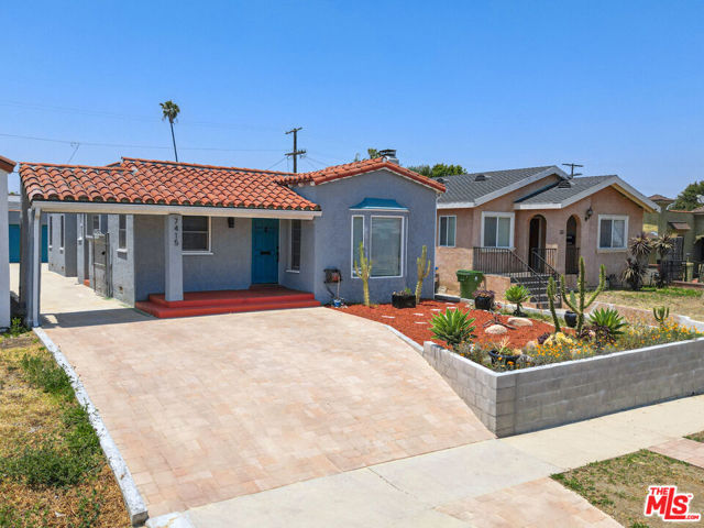 7415 S Harvard Boulevard, Los Angeles CA: https://media.crmls.org/mediaz/32c72dad-519a-448f-8bc7-58add786c637.jpg