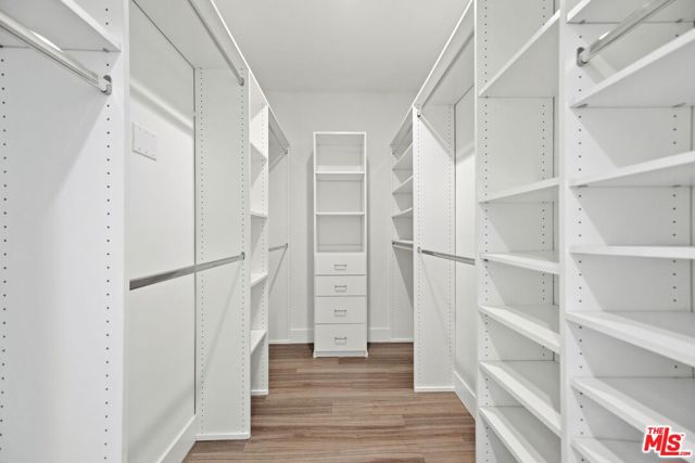 11818 Dorothy Street, Los Angeles CA: https://media.crmls.org/mediaz/32c74250-6f54-4a27-bd64-0684a89d4df4.jpg