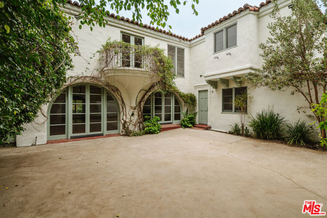 1518 Beverly Drive, Beverly Hills, California 90210, 4 Bedrooms Bedrooms, ,3 BathroomsBathrooms,Single Family Residence,For Sale,Beverly,24417299