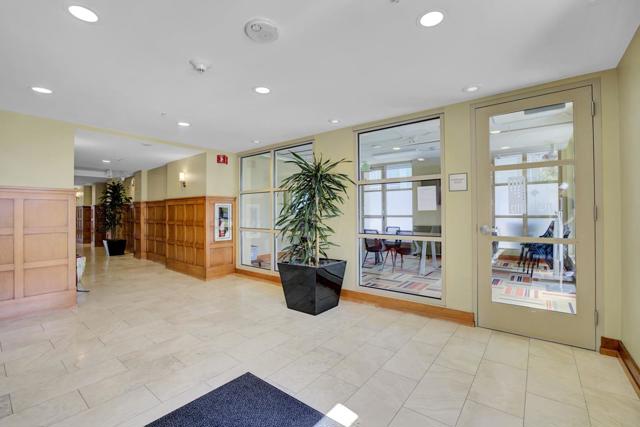 175 W Saint James Street, San Jose CA: https://media.crmls.org/mediaz/32c7584b-5b1a-48db-aa6b-b28d9d34a80a.jpg