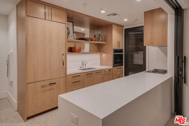 10777 WILSHIRE Boulevard, Los Angeles CA: https://media.crmls.org/mediaz/32c9596e-b89b-40f3-9a0d-266ab956652a.jpg