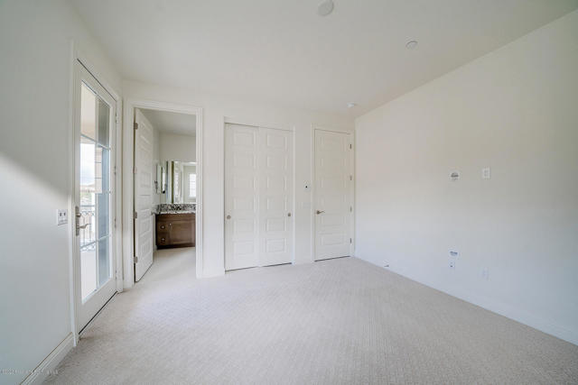 Detail Gallery Image 24 of 39 For 20156 W Cromwell Way, Porter Ranch,  CA 91326 - 5 Beds | 5/1 Baths