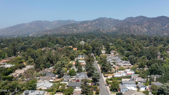 4531 El Camino Corto, La Canada Flintridge CA: https://media.crmls.org/mediaz/32c9a827-4f5c-4c01-aa19-2d37eb2beb99.jpg