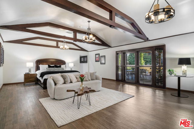 664 S Highland Avenue, Los Angeles CA: https://media.crmls.org/mediaz/32c9d082-f25d-4b8f-b945-8fd0c77f97d7.jpg
