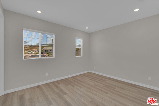23755 Orange Blossom Drive, Newhall CA: https://media.crmls.org/mediaz/32ca664e-820e-4142-9bb5-4d4bdf77e6f5.jpg