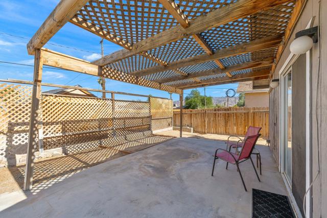 5343 Encelia Drive, 29 Palms CA: https://media.crmls.org/mediaz/32ce0cee-8fc5-4552-b9f0-556ac628e53e.jpg