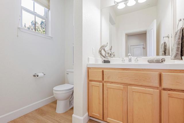 33 Lupine Valley Court, Brisbane CA: https://media.crmls.org/mediaz/32ce34a5-a579-45e2-8aff-6a2eaa545cd8.jpg