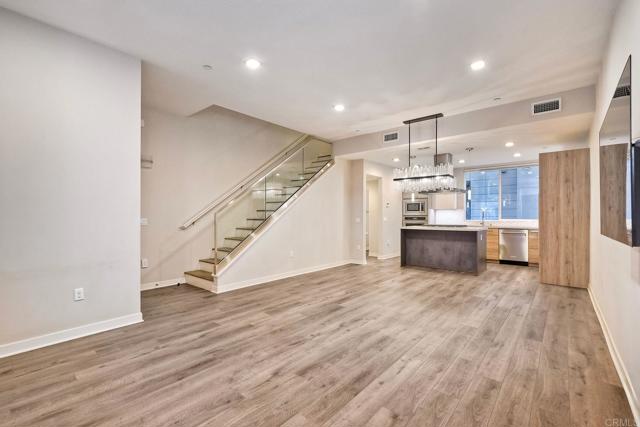 Detail Gallery Image 11 of 30 For 3640 3640 7th Ave, San Diego,  CA 92103 - 3 Beds | 2 Baths