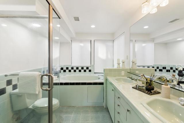 Detail Gallery Image 40 of 50 For 1004 W Walnut Ave., San Diego,  CA 92103 - 4 Beds | 3 Baths