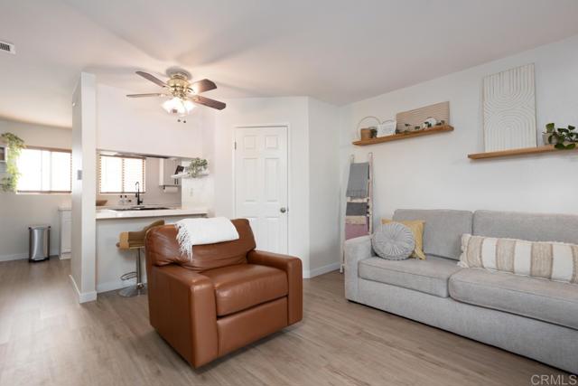 Detail Gallery Image 3 of 25 For 1479 Hemlock Ave, Imperial Beach,  CA 91932 - 2 Beds | 1/1 Baths