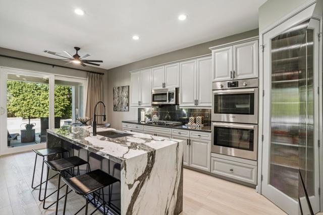 74080 Portola Pointe Lane, Palm Desert CA: https://media.crmls.org/mediaz/32d48d2b-23e7-4673-8ee4-ba9c998ddc6a.jpg