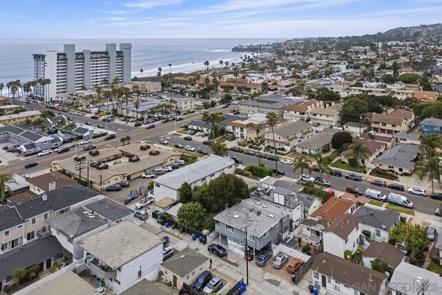 849 851 Missouri St, San Diego CA: https://media.crmls.org/mediaz/32d53756-ff9c-4cd1-841e-818970722e1f.jpg