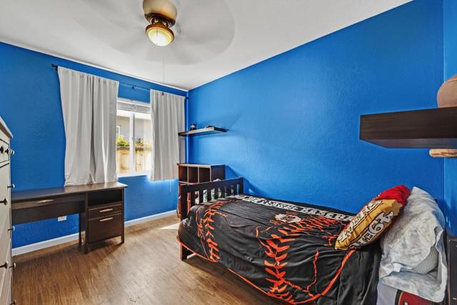 1324 Linda Mar Boulevard, Pacifica CA: https://media.crmls.org/mediaz/32d547e0-7bee-4658-832a-3621d9d877b2.jpg
