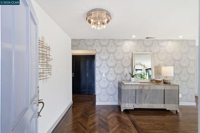 Image 3 of 51 For 101 Oxford Dr