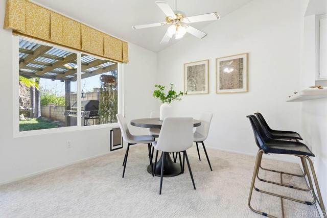 Detail Gallery Image 9 of 31 For 4159 Serranos Court, Fallbrook,  CA 92028 - 2 Beds | 2 Baths