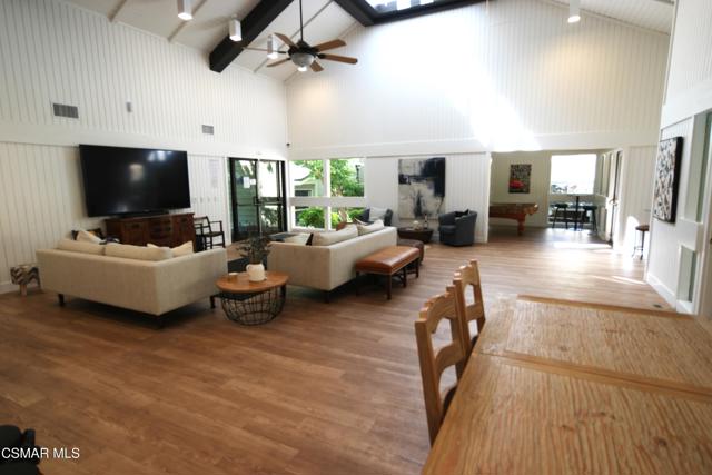 1228 S Westlake Boulevard, Westlake Village CA: https://media.crmls.org/mediaz/32d75a9b-a343-4402-96b9-1c2b9e4dc1d9.jpg
