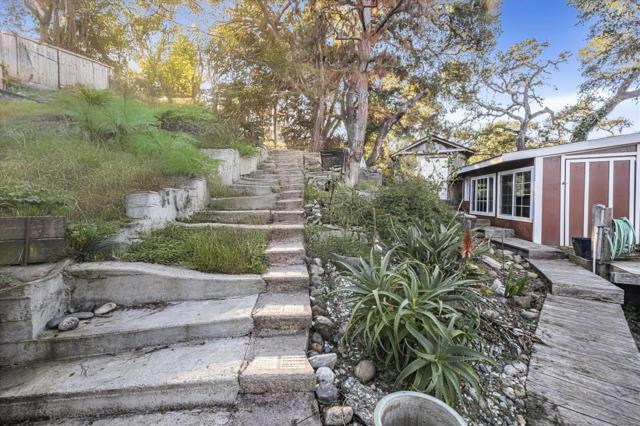 734 Loma Prieta Drive, Aptos CA: https://media.crmls.org/mediaz/32d7e836-0161-475a-aefd-45d996db2351.jpg