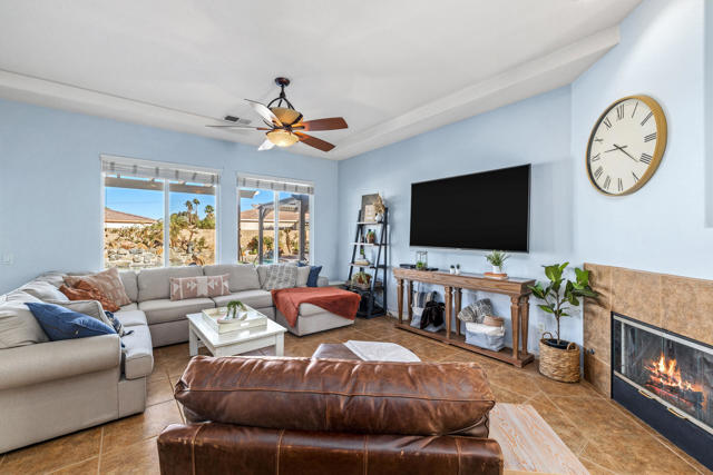 79704 Castille Drive, La Quinta CA: https://media.crmls.org/mediaz/32d8afdb-809d-40f3-aff6-c8b3a9e4ba64.jpg