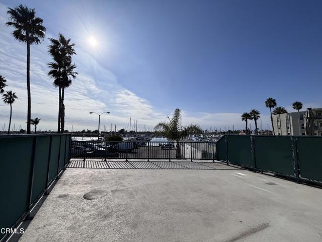 2901 Peninsula Road, Oxnard CA: https://media.crmls.org/mediaz/32d8dcb0-5918-49d5-a3b7-4b89f0b83353.jpg