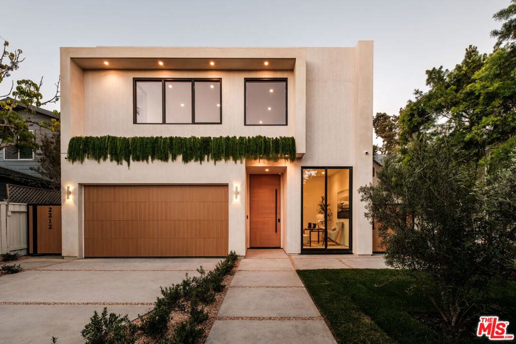 2214 Glyndon Avenue — Contemporary