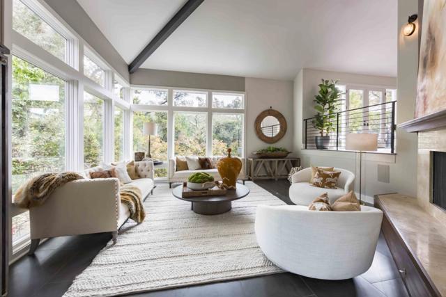 5 Oak Forest Court, Portola Valley CA: https://media.crmls.org/mediaz/32d9a92d-4d1c-4a86-8ae3-670a0430847f.jpg
