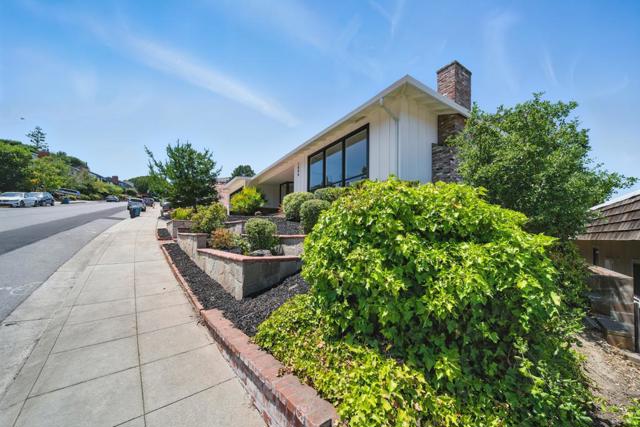 1406 Cedarwood Drive, San Mateo CA: https://media.crmls.org/mediaz/32da2515-076f-46a1-b00b-ded65ed27a81.jpg