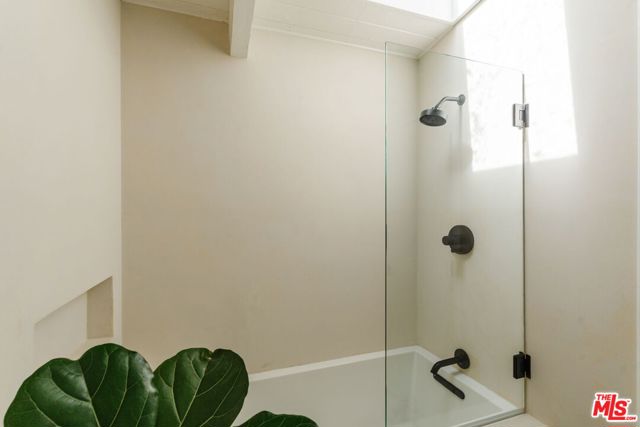 2145 Sunset Crest Drive, Los Angeles CA: https://media.crmls.org/mediaz/32dabbcc-bfbb-4959-97fc-0a15986fc2d2.jpg