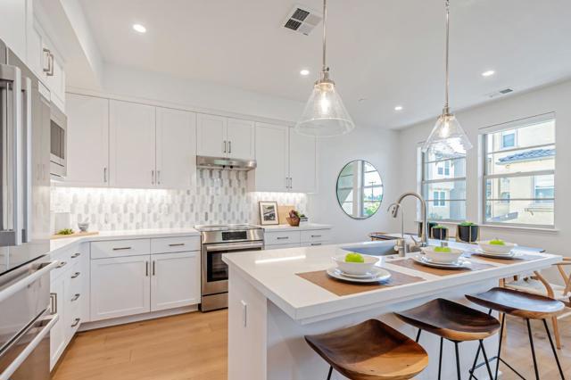 1225 Verano Road, Mountain View CA: https://media.crmls.org/mediaz/32dbe9df-1661-4987-9897-388607c0685d.jpg