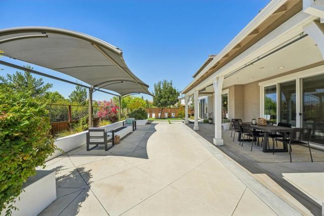 18713 White Moon Drive, Morgan Hill CA: https://media.crmls.org/mediaz/32dc575f-5200-4e5c-b74e-68b887860714.jpg