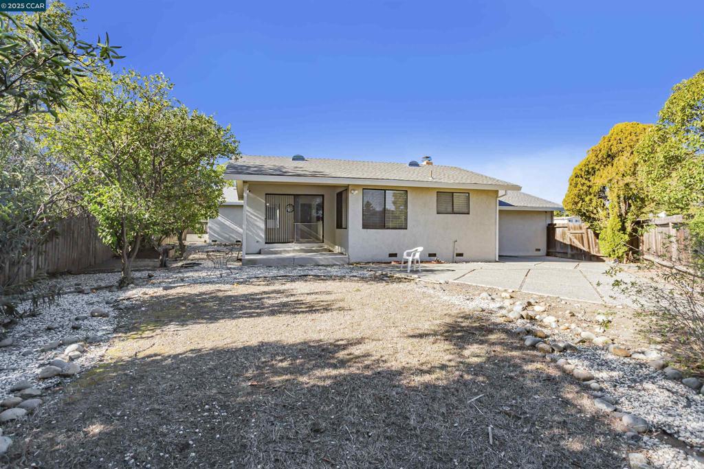 1817 Winchester Ct