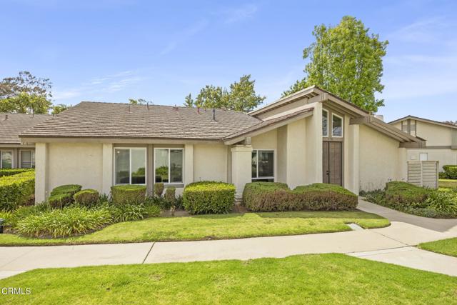 658 Holly Avenue, Oxnard CA: https://media.crmls.org/mediaz/32de76bf-300e-4e7b-aa93-7f4caf54fb65.jpg