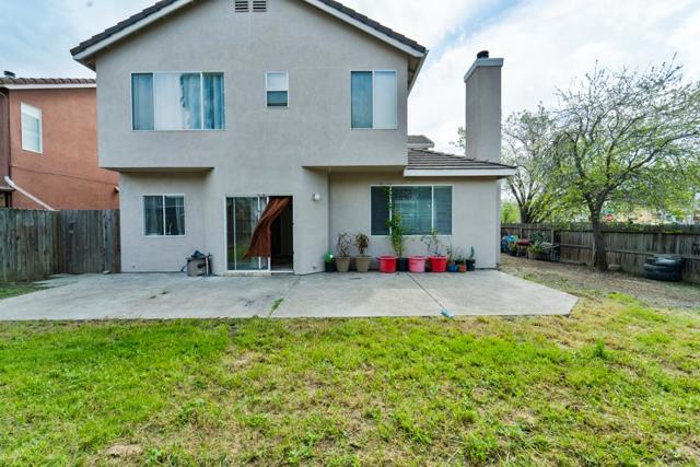 1800 W Graf Road, Hollister CA: https://media.crmls.org/mediaz/32de9cf9-cc72-4f3a-9ff5-405f4a9e308c.jpg