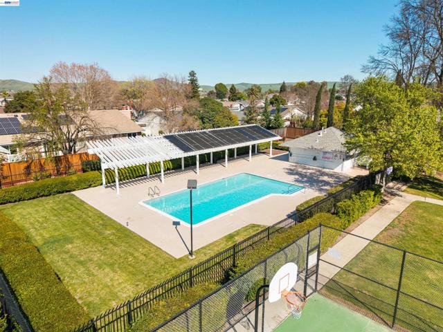 Image 51 of 53 For 4138 Bishop Pine Way