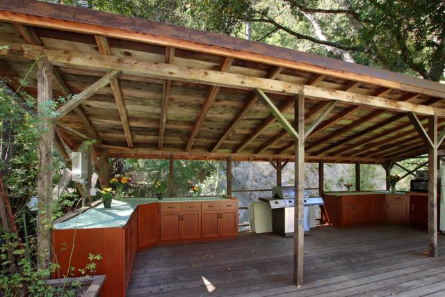 16770 Redwood Lodge Road, Los Gatos CA: https://media.crmls.org/mediaz/32e1af69-465f-40ea-870b-176ff67e3efe.jpg