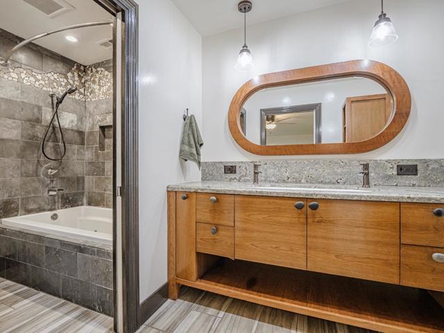 261 Dry Creek Road, Aptos CA: https://media.crmls.org/mediaz/32e1e24f-de8a-4af4-a94c-6d58c6934a5c.jpg