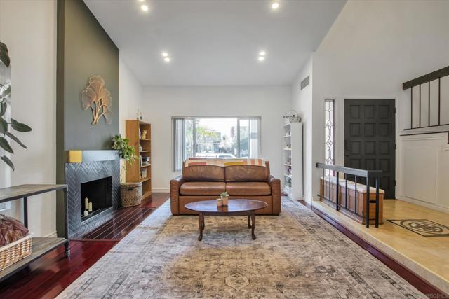 Image 3 of 50 For 3942 Catamarca Dr