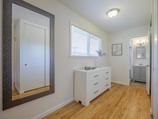 917 Sir Francis Avenue, Capitola CA: https://media.crmls.org/mediaz/32e264e7-89c9-40d7-8156-9d16f8f87ebd.jpg