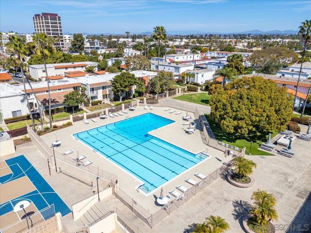 5230 Mount Alifan Dr, San Diego CA: https://media.crmls.org/mediaz/32e2a294-85b5-408e-a546-7478f6fb8470.jpg