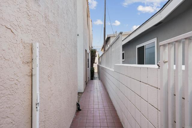 Detail Gallery Image 36 of 38 For 962 E Ave a,  Coronado,  CA 92118 - 3 Beds | 2/1 Baths