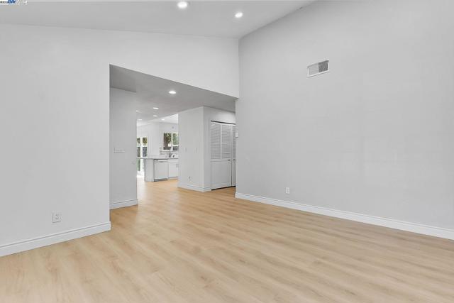 3481 Michael Pl, Bay Point CA: https://media.crmls.org/mediaz/32e43d1d-2257-4ea5-af3a-d1d67cdc655c.jpg