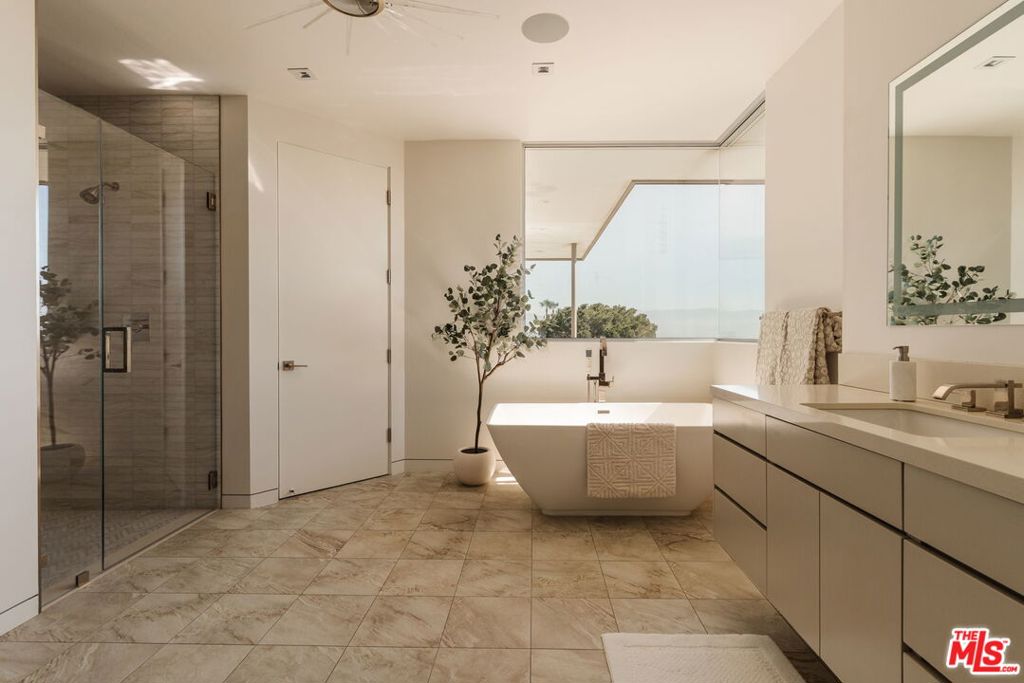MLS #26875921 image #61