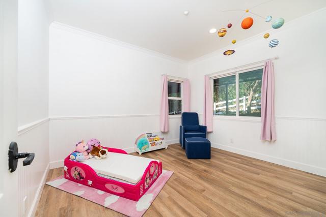 4703 Briana Ct, Fallbrook CA: https://media.crmls.org/mediaz/32e52fb5-4c04-4cca-b9ac-0bfe049f0b1a.jpg