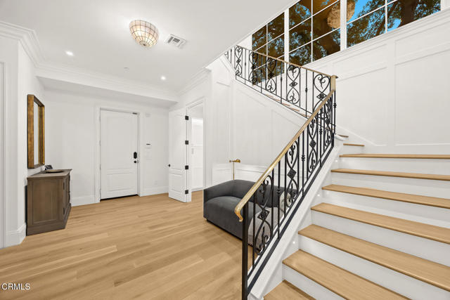 2060 Windover Road, Pasadena CA: https://media.crmls.org/mediaz/32e54b70-7095-4f70-987a-02ffd95f5698.jpg