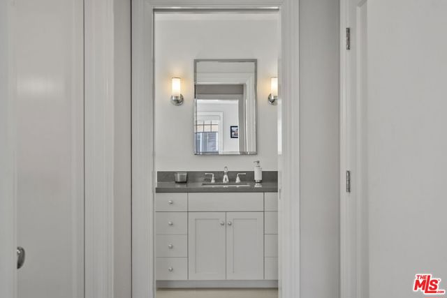 636 12th Street, Manhattan Beach CA: https://media.crmls.org/mediaz/32e58913-2628-4efb-a20b-2617a6c8cb2e.jpg
