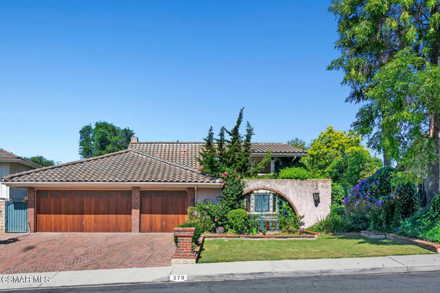 379 Greenway Avenue, Newbury Park CA: https://media.crmls.org/mediaz/32e63daa-2647-44bb-b867-243dc1215afe.jpg