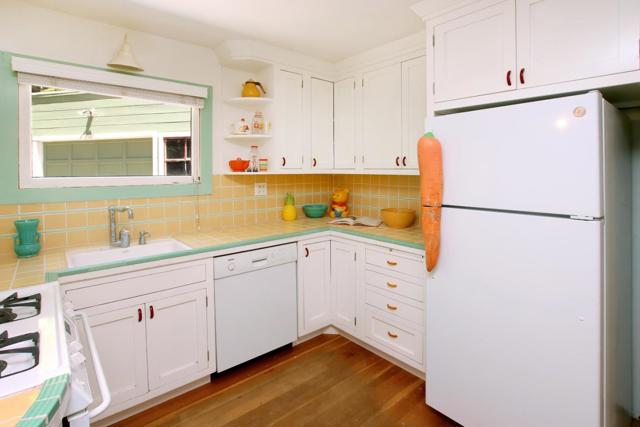 324 Laurel Drive, Felton CA: https://media.crmls.org/mediaz/32e6bf28-b8cc-41f9-9e56-9b4915277a78.jpg